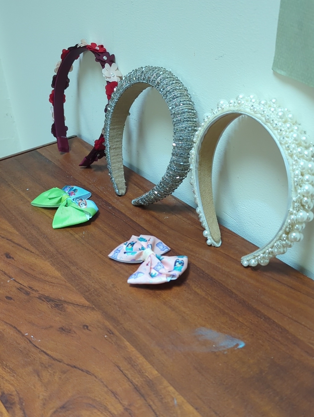 Kids Hair Bundle Three Headbands And Two Bluey Bows